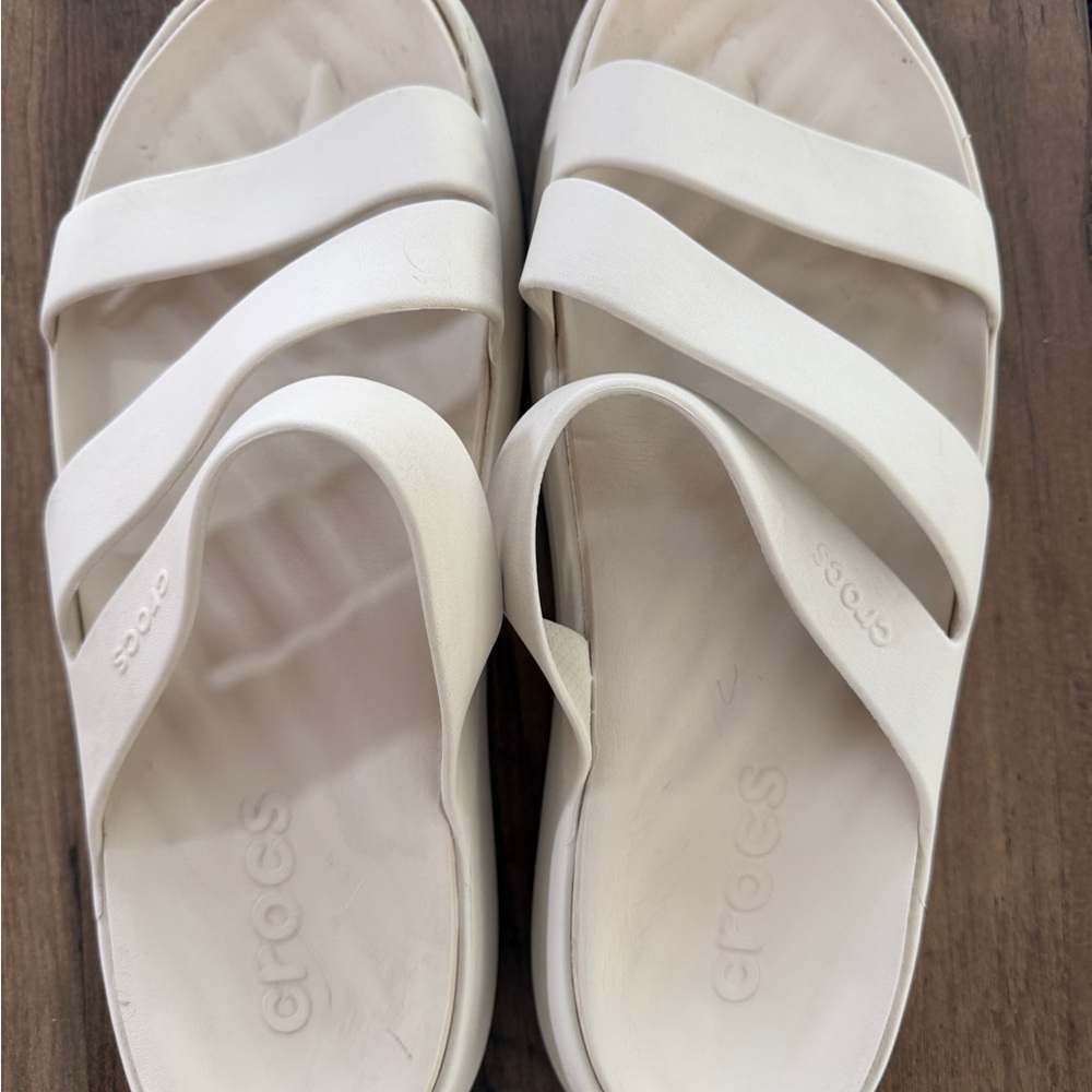 Crocs Women's off white Sandals